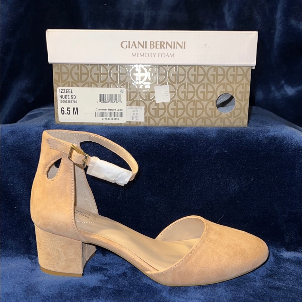 Giani Bernini Izzee Memory Foam Two-piece Pumps Nude